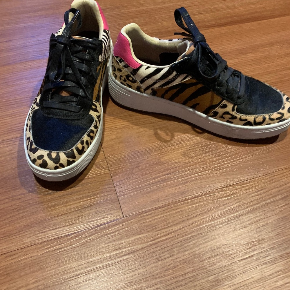Women’s Mark Nason Palmilla Paley Sneakers-size 7 US